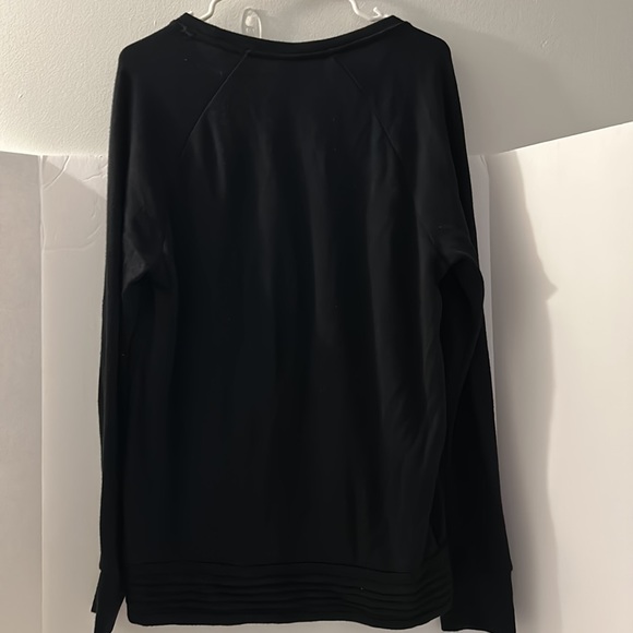 Active Life sweater size xl long sleeves black layered hem - Picture 6 of 8